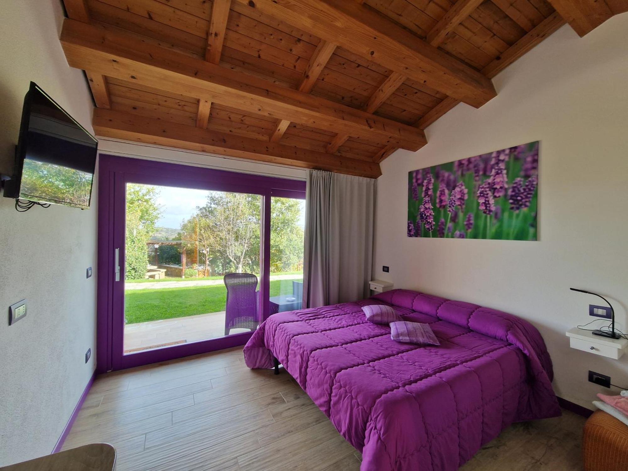 Limbara Dreaming Hotel Tempio Pausania Eksteriør billede